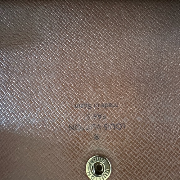 Authentic Louis Vuitton Sarah Wallet EUC - Picture 2 of 11